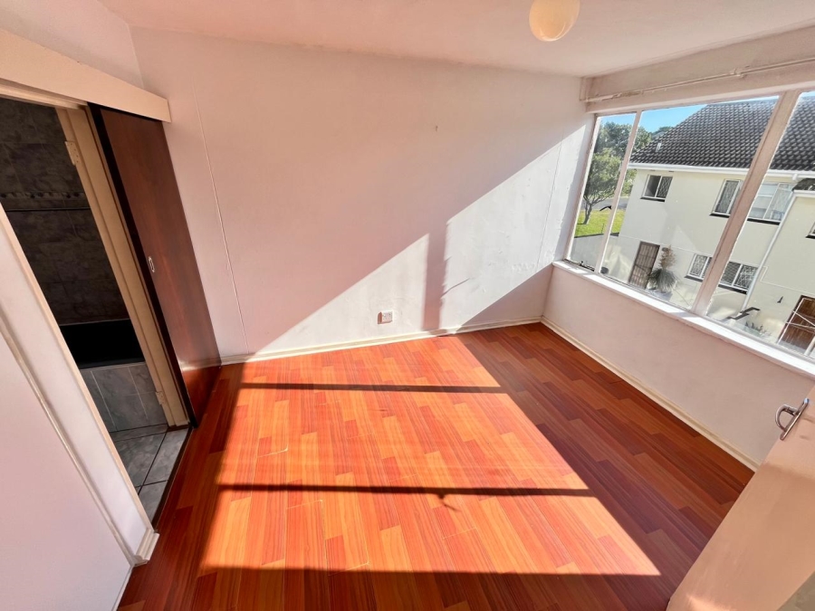 1 Bedroom Property for Sale in Amalinda Eastern Cape